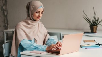 روسری زنانه