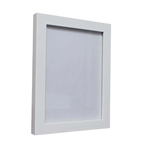 قاب عکس ساده سفید