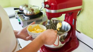 بهترین همزن برقی کاسه دار