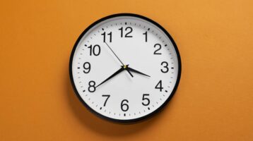 خرید ساعت دیواری ارزان